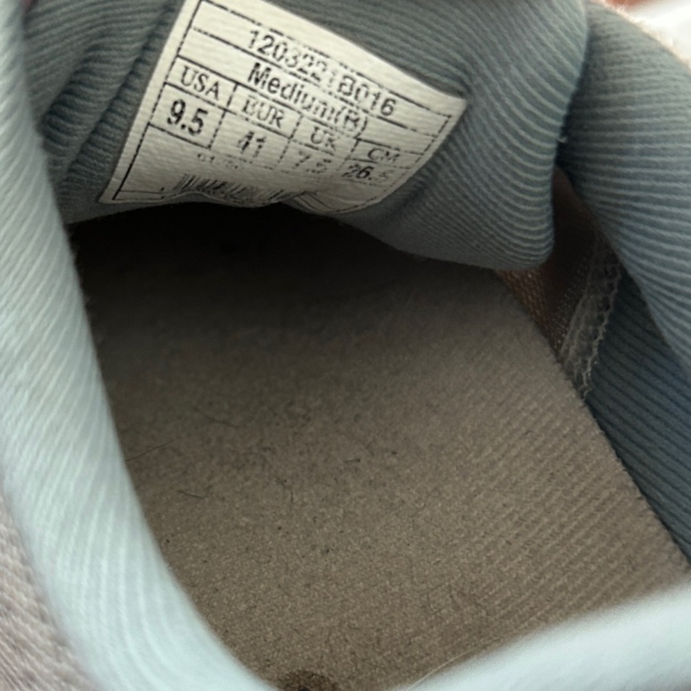 Brooks Women's Athletic Shoes - Picture 5 of 5